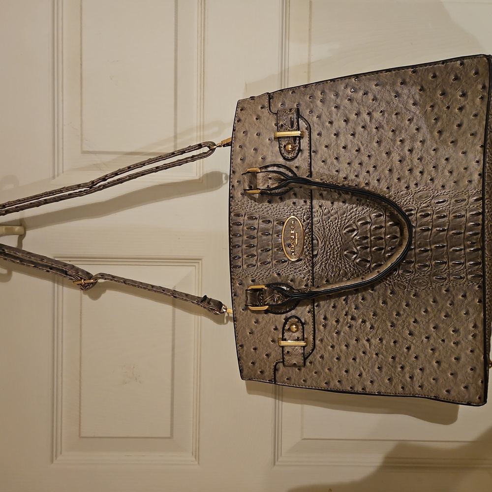 Ostrich Shoulder bag